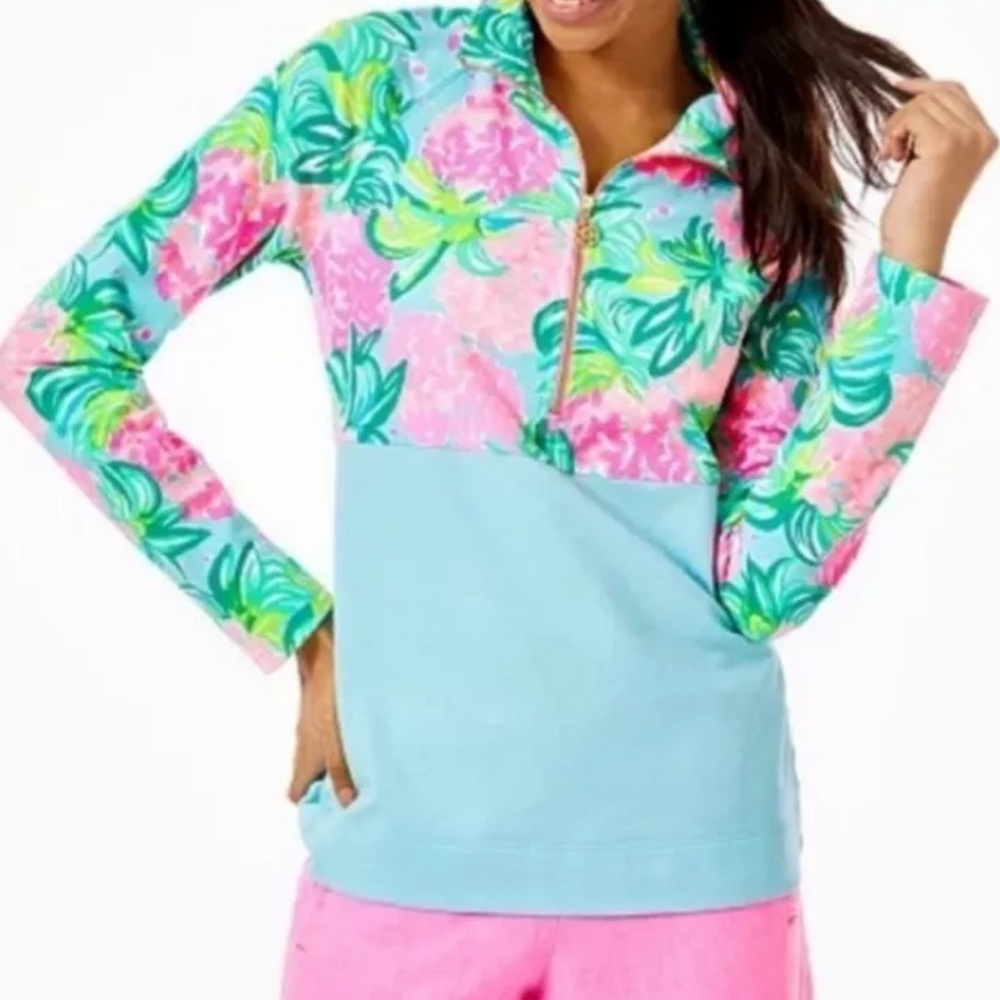 NWT Lilly Pulitzer UPF 50+ Noralie Popover Blue Ibiza Pineapple Shake, Large